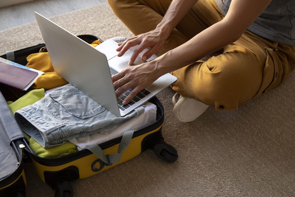 STACHES À LOR Ce que je garde et ce que je prends à mon séjour à l'étranger